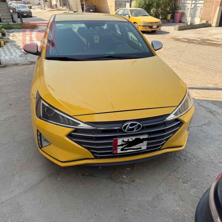 هیوندای ئەلەنترا